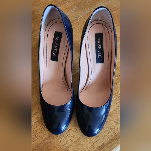 Musette size 38/8 shoes. Worn twice. Beautiful and comfortable. - Picture 2 of 3